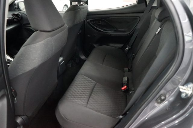 TOYOTA Yaris usata 27