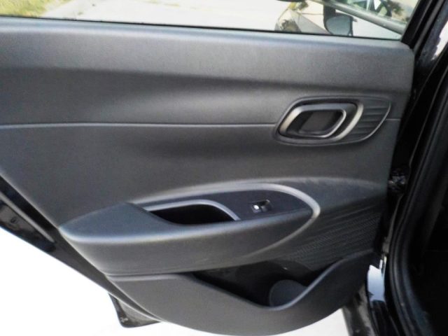 HYUNDAI Bayon usata, con Sedile posteriore sdoppiato