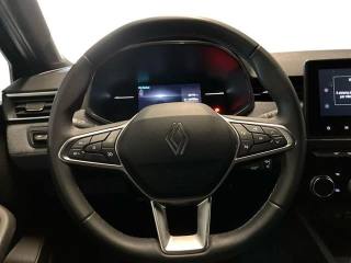 RENAULT Clio usata, con Sensori di parcheggio posteriori