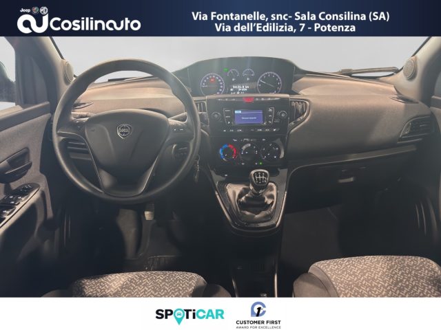 LANCIA Ypsilon usata, con Fendinebbia