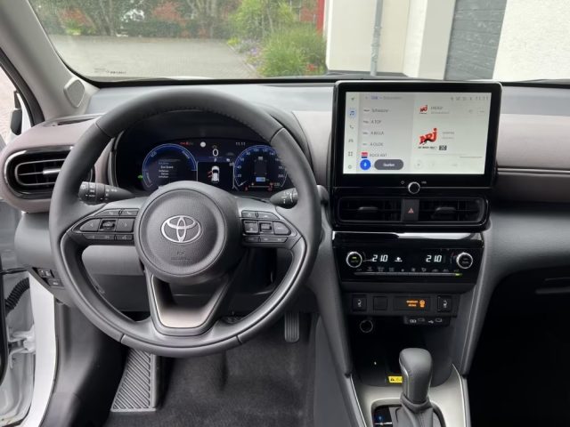 TOYOTA Yaris usata, con Boardcomputer