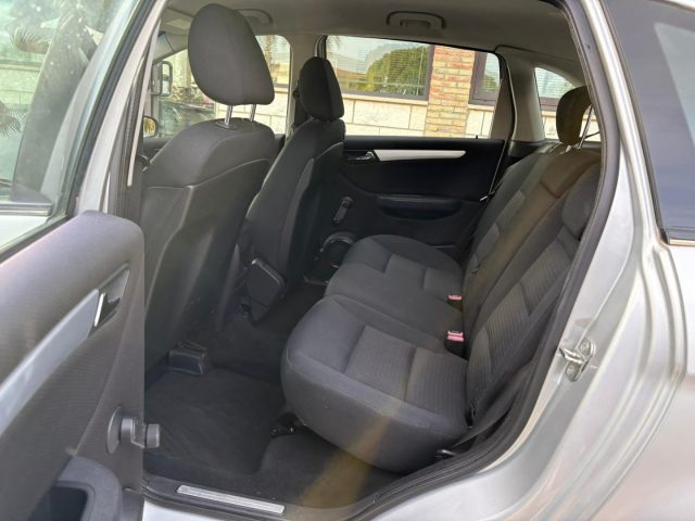 MERCEDES-BENZ B 200 usata, con Chiusura centralizzata