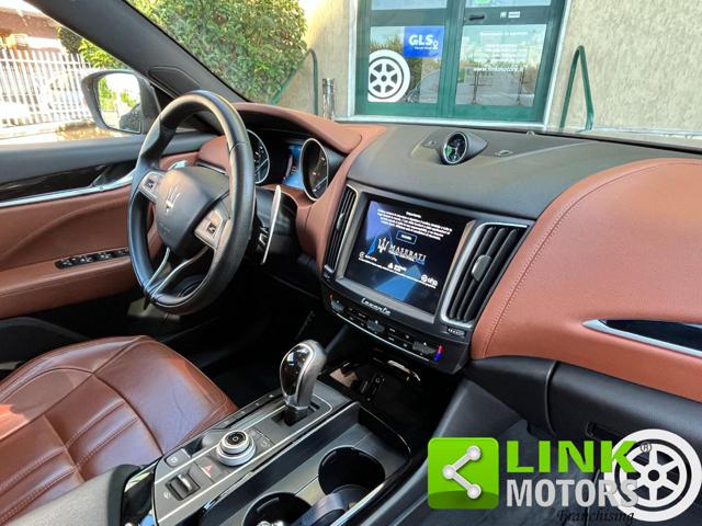 MASERATI Levante usata, con Autoradio digitale