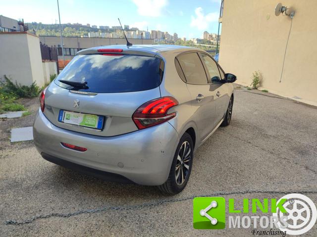 PEUGEOT 208 usata, con Cerchi in lega