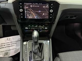 VOLKSWAGEN Passat Variant usata 13