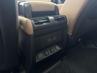 LAND ROVER Defender usata, con ESP