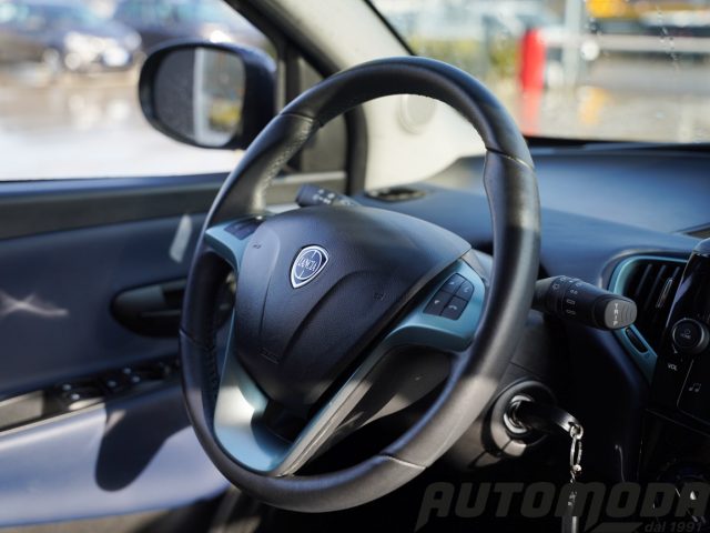 LANCIA Ypsilon usata 15