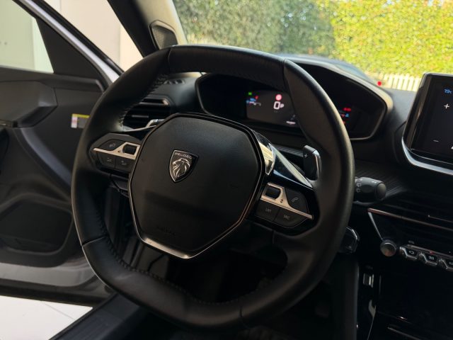 PEUGEOT 2008 usata, con Bluetooth