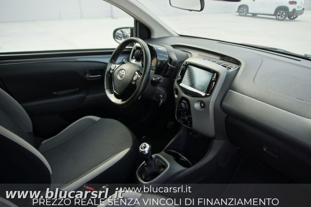 TOYOTA Aygo usata 9