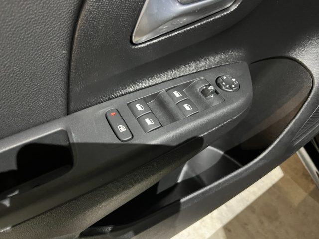 OPEL Corsa usata, con Sedili sportivi