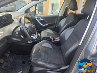 PEUGEOT 2008 usata, con Sensori di parcheggio posteriori