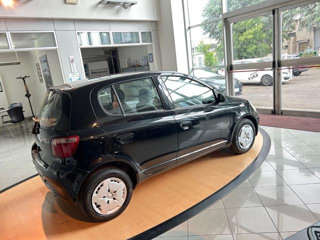 TOYOTA Yaris usata, con Autoradio