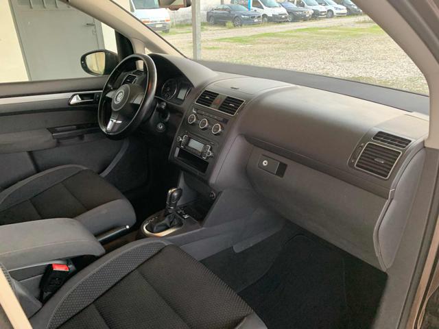 VOLKSWAGEN Touran usata 49
