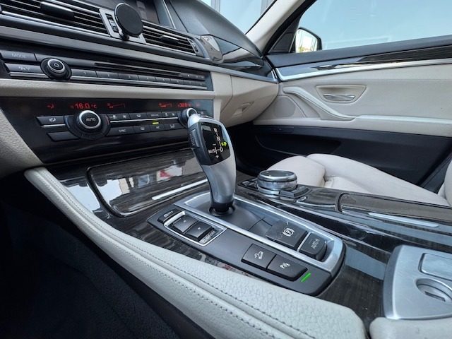 BMW 520 usata, con Autoradio