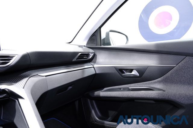 PEUGEOT 3008 usata, con Sensore di luce