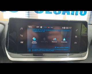 PEUGEOT 2008 usata, con Sedile posteriore sdoppiato