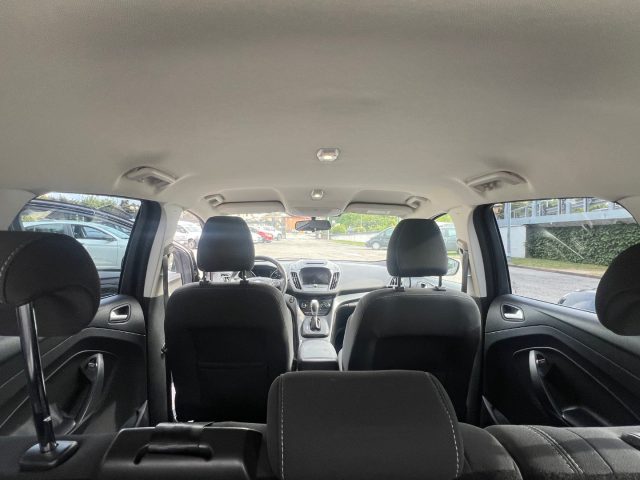 FORD Kuga usata, con Sistema di navigazione