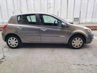 RENAULT Clio usata, con Climatizzatore