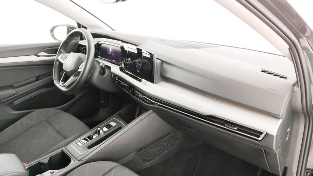 VOLKSWAGEN Golf usata, con Fari full-led