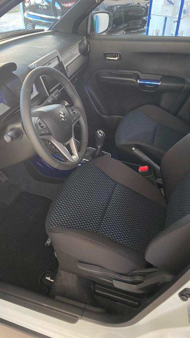 SUZUKI Ignis usata, con Autoradio