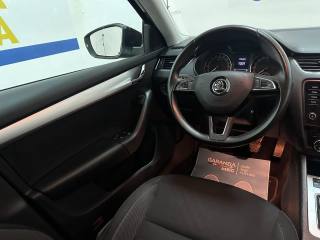 SKODA Octavia usata, con Bracciolo