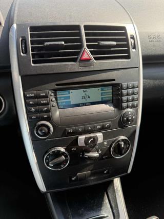 MERCEDES-BENZ A 180 usata 26