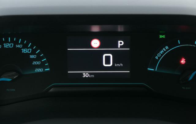 PEUGEOT 208 usata, con Volante in pelle