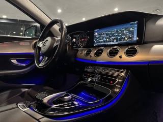 MERCEDES-BENZ E 220 usata, con Cruise Control