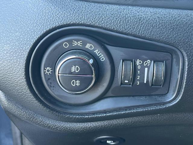 JEEP Renegade usata, con Sedile posteriore sdoppiato