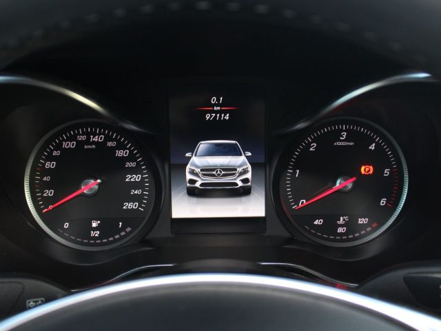 MERCEDES-BENZ GLC 250 usata, con Volante in pelle