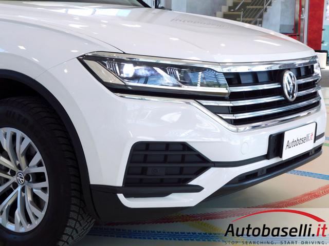 VOLKSWAGEN Touareg usata, con MP3