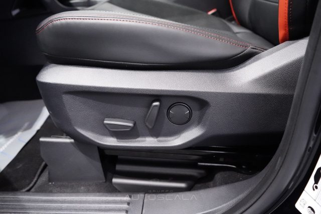 FORD Ranger Raptor usata, con Autoradio digitale