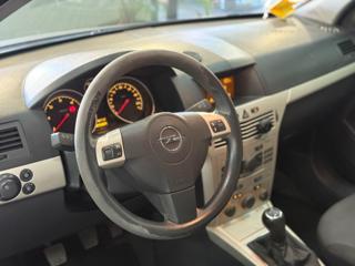 OPEL Astra usata 15