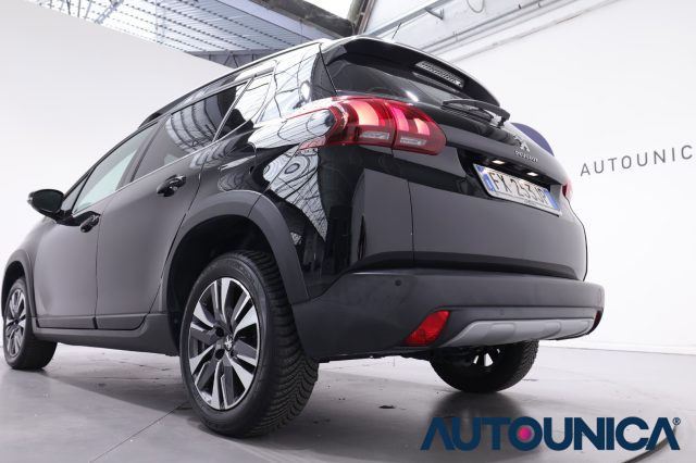 PEUGEOT 2008 usata, con Airbag testa