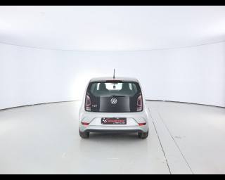 VOLKSWAGEN up! usata, con Autoradio