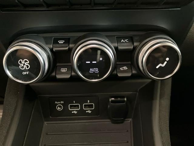 RENAULT ZOE usata 13