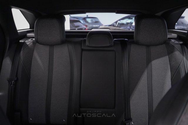 PEUGEOT 3008 usata, con Volante multifunzione