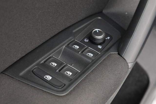 VOLKSWAGEN Tiguan usata, con Fari Xenon