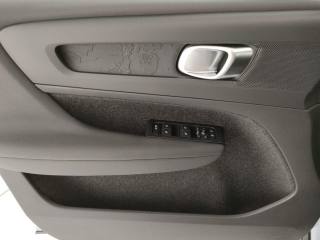 VOLVO C40 usata, con Autoradio digitale