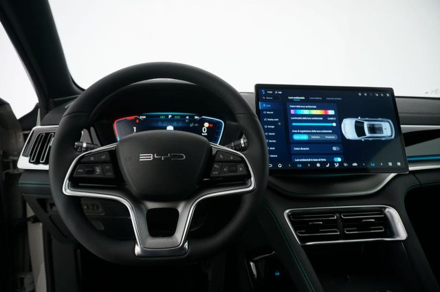 BYD Seal U usata, con Luci diurne