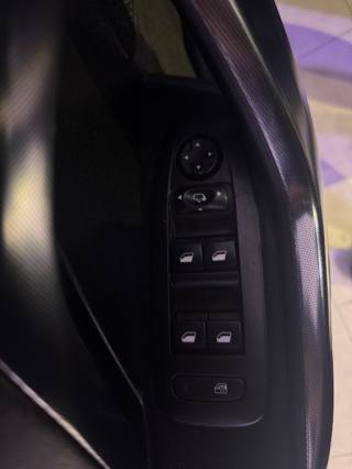 PEUGEOT 2008 usata 18