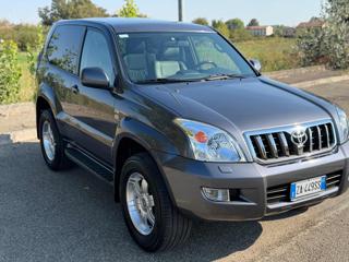 TOYOTA Land Cruiser usata, con Airbag testa