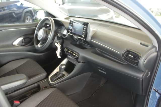 TOYOTA Yaris usata, con Cruise Control