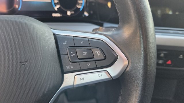 VOLKSWAGEN Golf usata, con Luci diurne LED