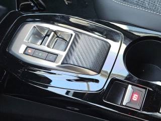 PEUGEOT 2008 usata, con Touch screen