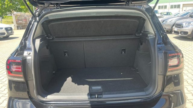 VOLKSWAGEN T-Cross usata, con Autoradio digitale