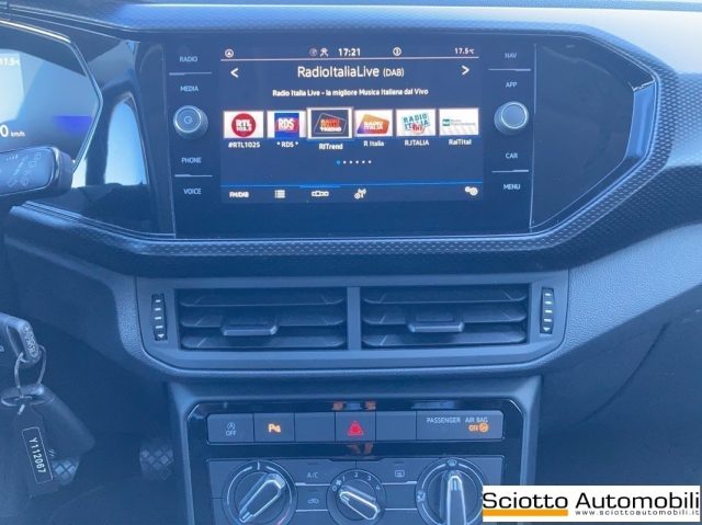 VOLKSWAGEN T-Cross usata, con Autoradio digitale