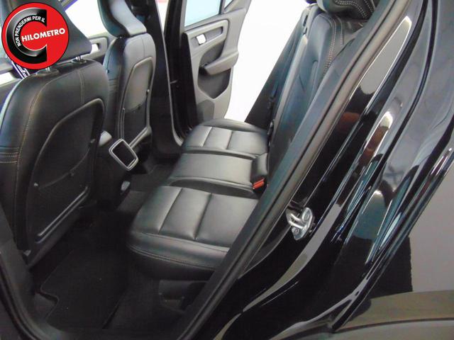 VOLVO XC40 usata, con Alzacristalli elettrici