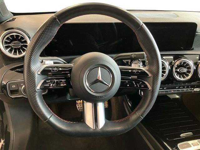 MERCEDES-BENZ CLA usata 16