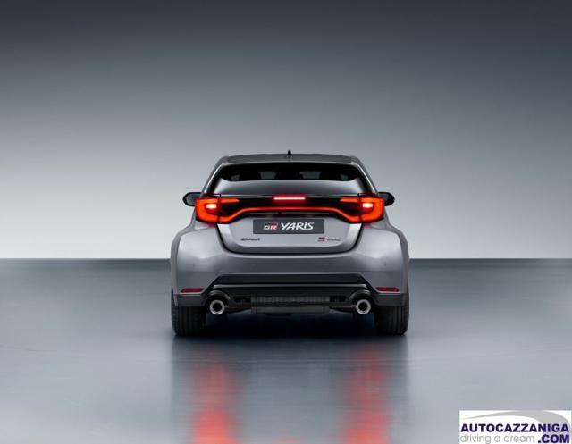 TOYOTA Yaris usata, con Controllo automatico clima